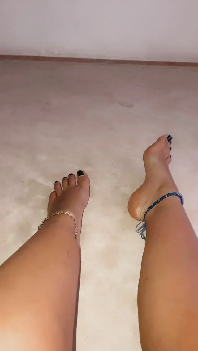 Leak & nude 4 — Emma_footies