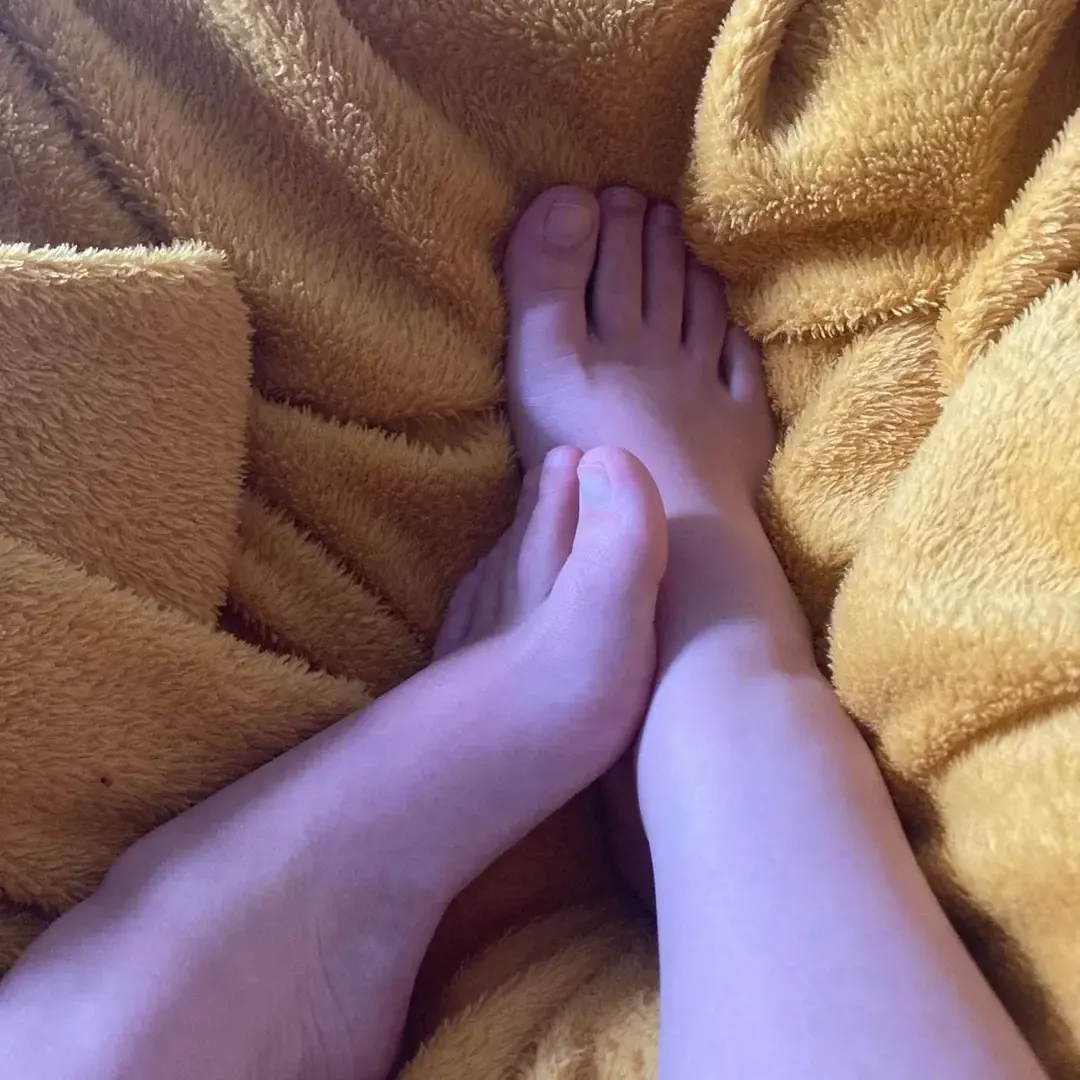 Leak & nude 2 — Joliespiedsgirly