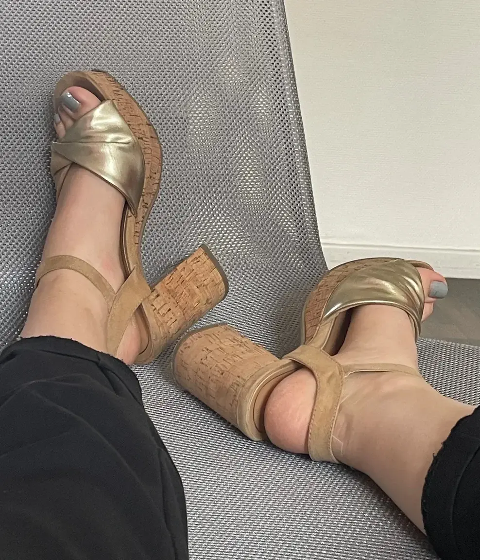 Leak & nude 2 — Beauty_feet_1