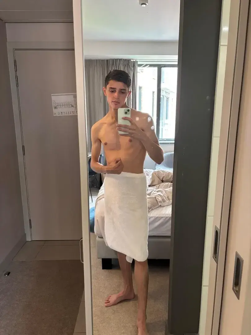Leak & nude 2 — Estyuiouu