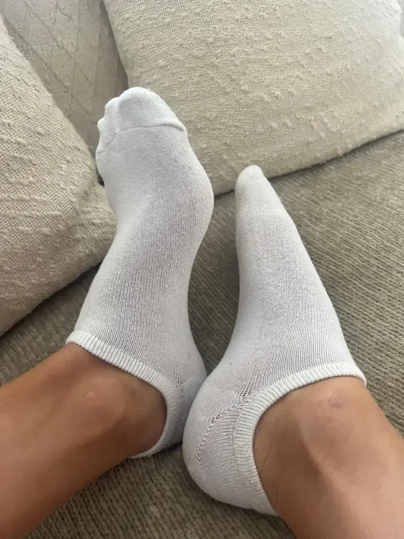 Leak & nude 4 — Lolafeetsaddict
