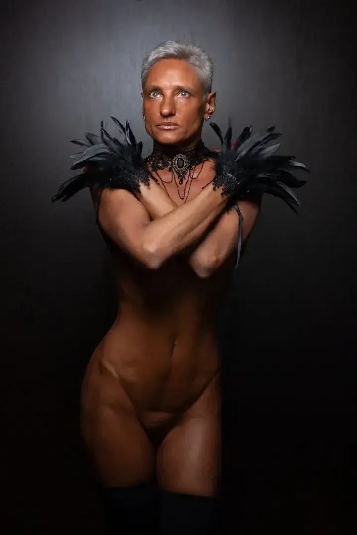Leak & nude 1 — Vikifehner