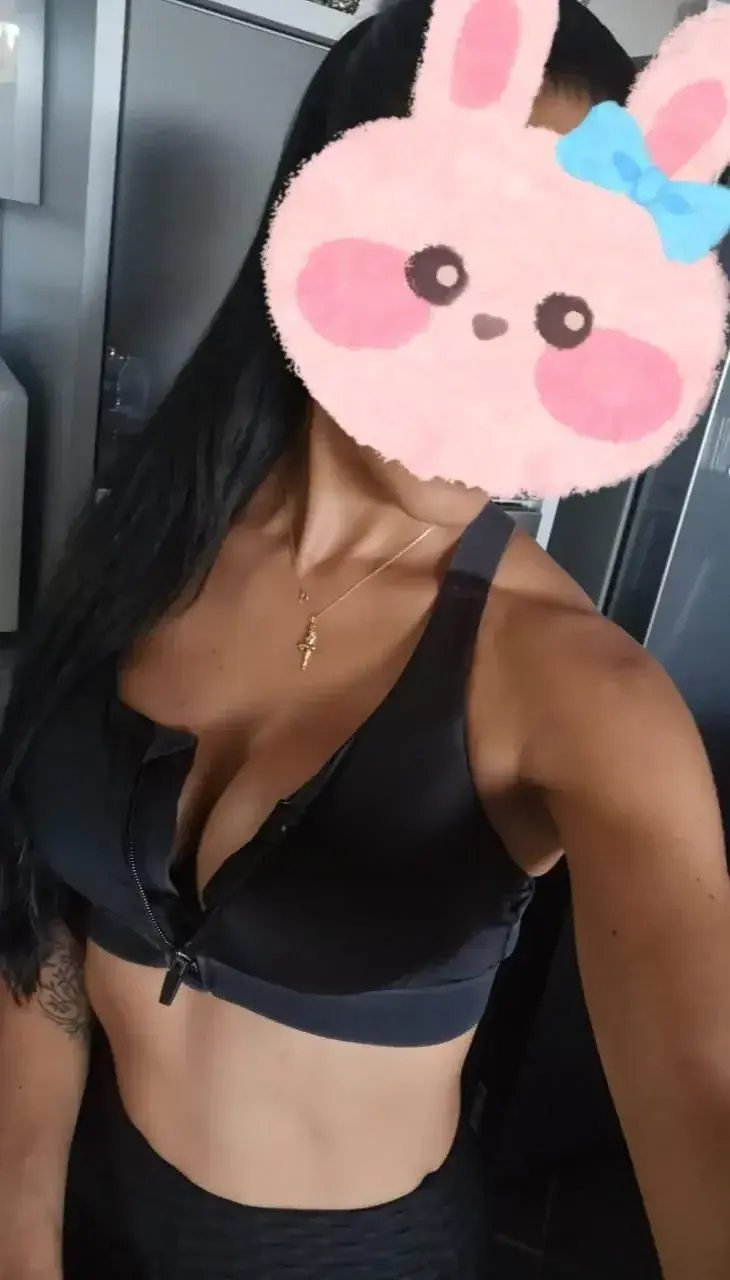 Kiana974 — média 10 | French Modèles