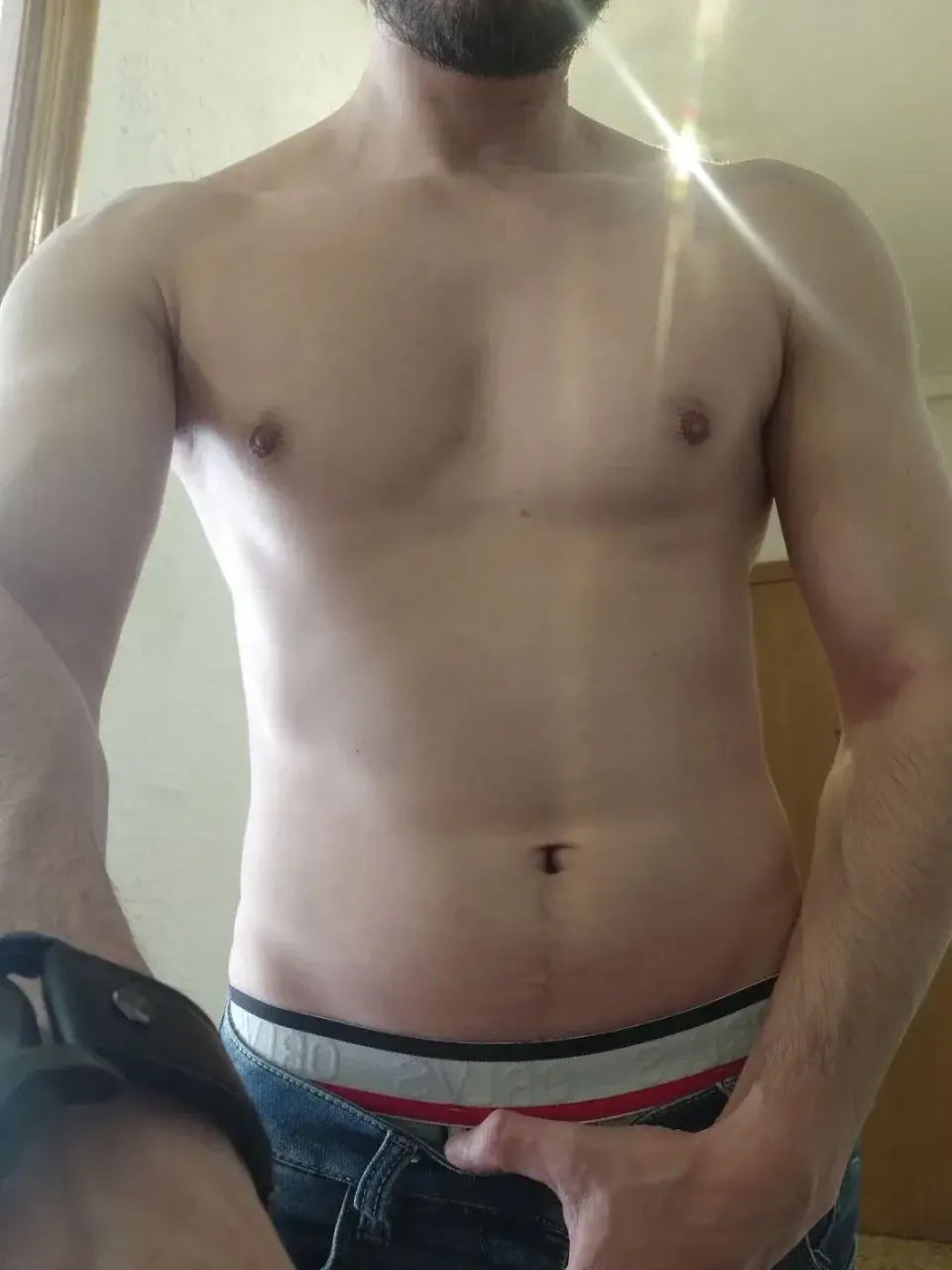 Leak & nude 3 — Hotwaiter