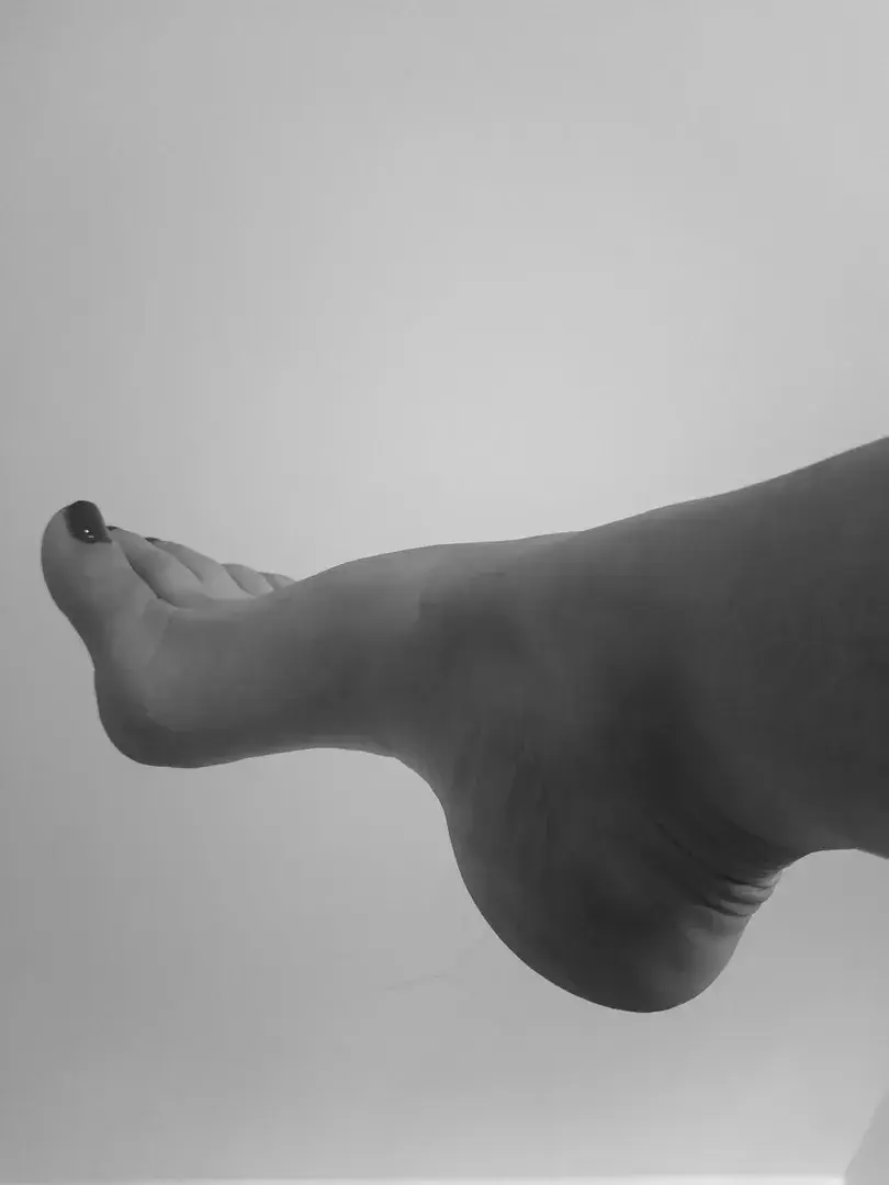 Leak & nude 3 — Lespiedsdebetty