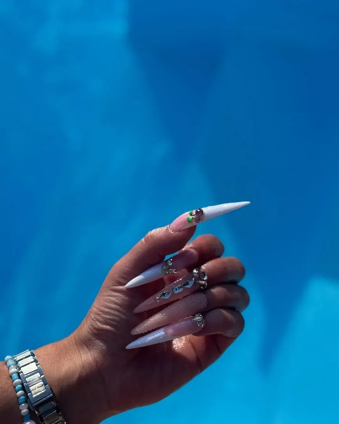 Leak public de Lashwanaargm — « un peu hors sujet mais regardez moi cette beautéééé 😻😻 » (nude) sur MYM