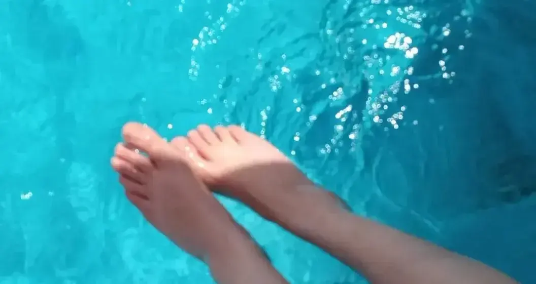 Leak & nude 4 — Feetlove75017