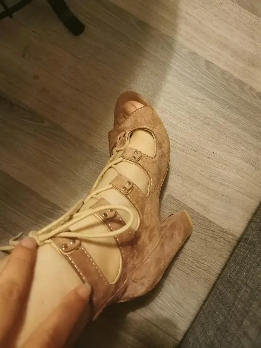 Leak & nude 2 — My_beautiful_feet_52