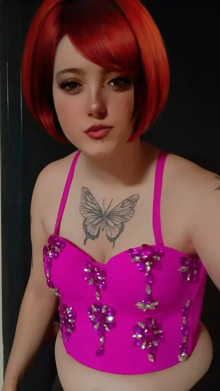 Leak & nude MYM — Venusbleue1 : « On danse » (MYM)