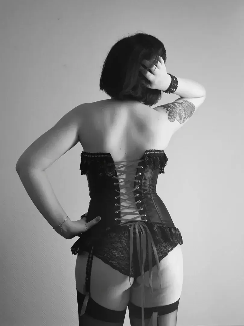 Leak & nude 1 — Louninabaroque