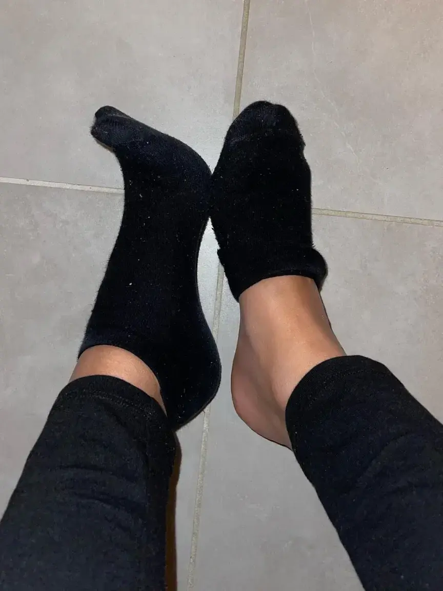 Leak & nude 4 — Lola_feetlovers