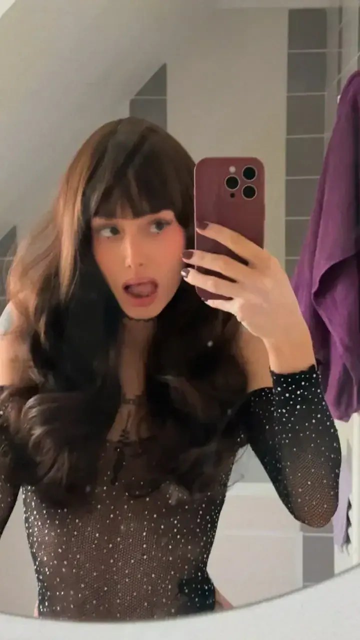 Lolawoo — média 9 | French Modèles