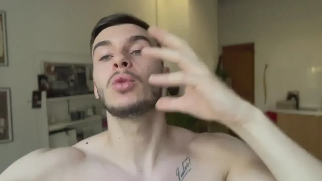 Leak public de Gabinouvilla — « Présentation #5 » (nude) sur MYM