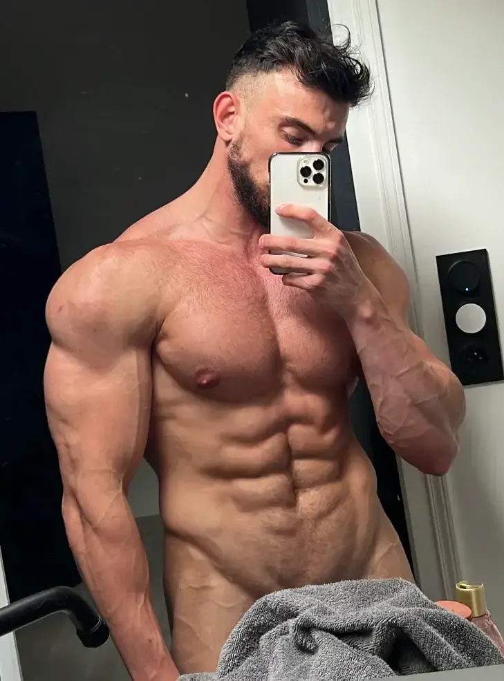 Guillaumeheyd - Photo exclusive MYM 1 | French Modèles
