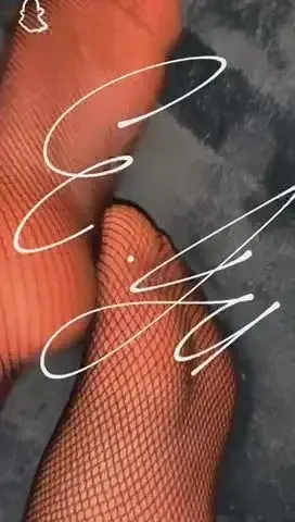 🦶🏻🥵