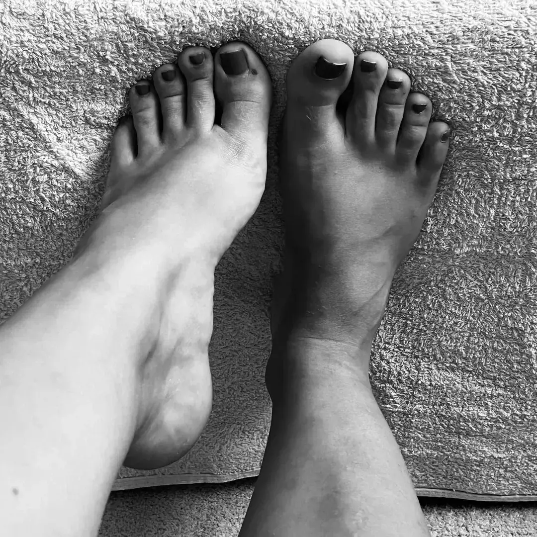 Photo de couverture de Cutefeetincloud