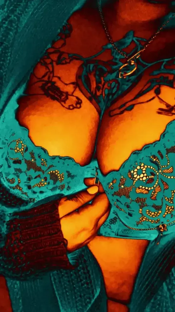 Leak & nude 3 — Ladycurveinkeed