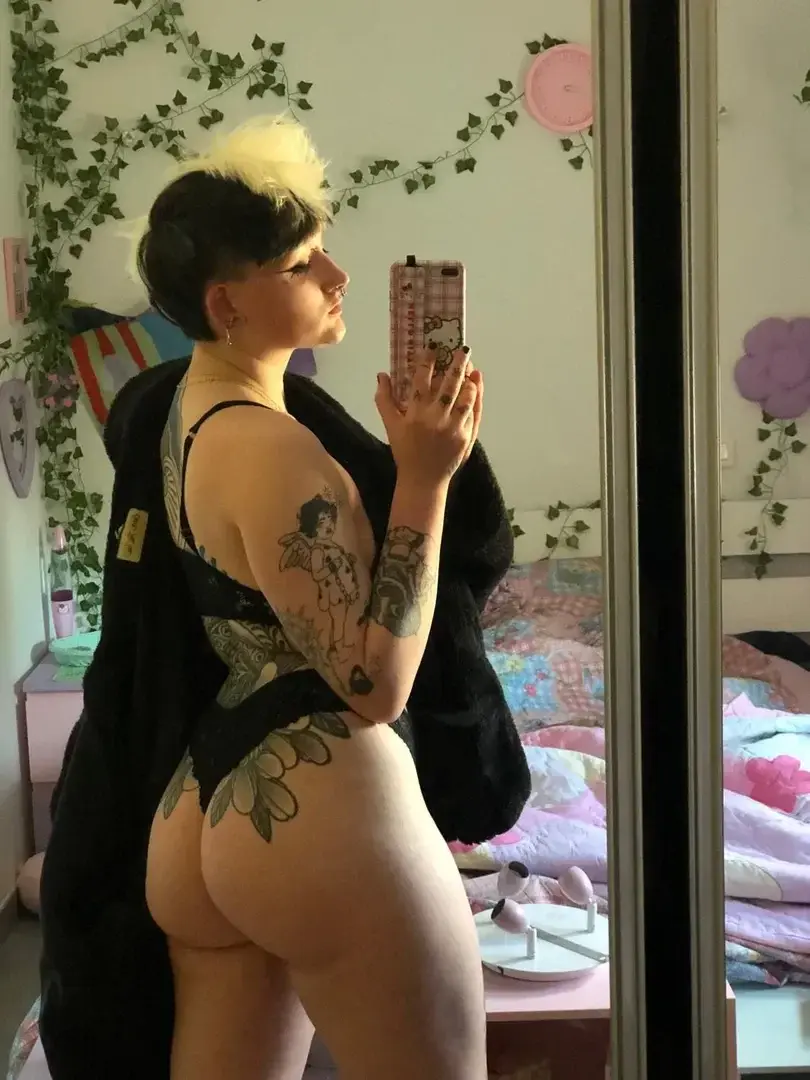Leak & nude 3 — kiskavogne_