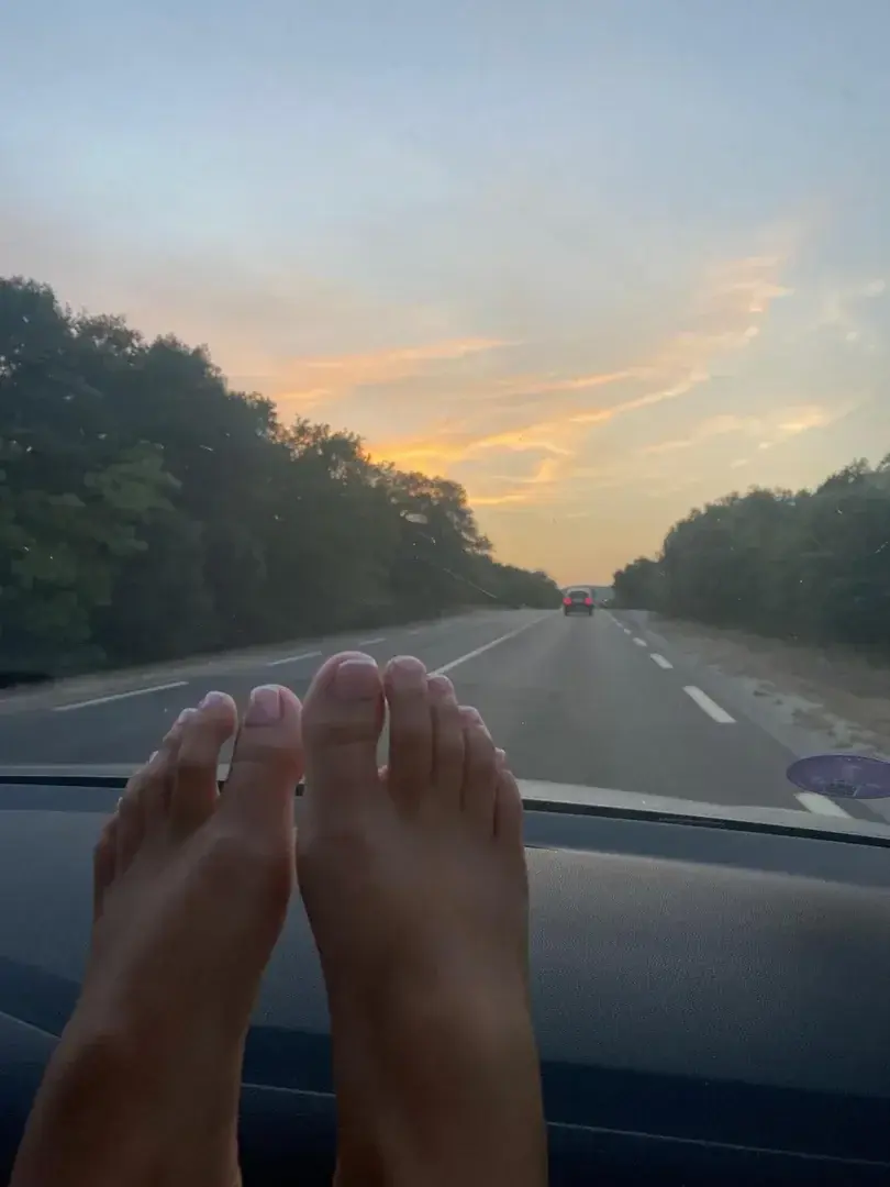 Leak & nude 3 — Footlicious_