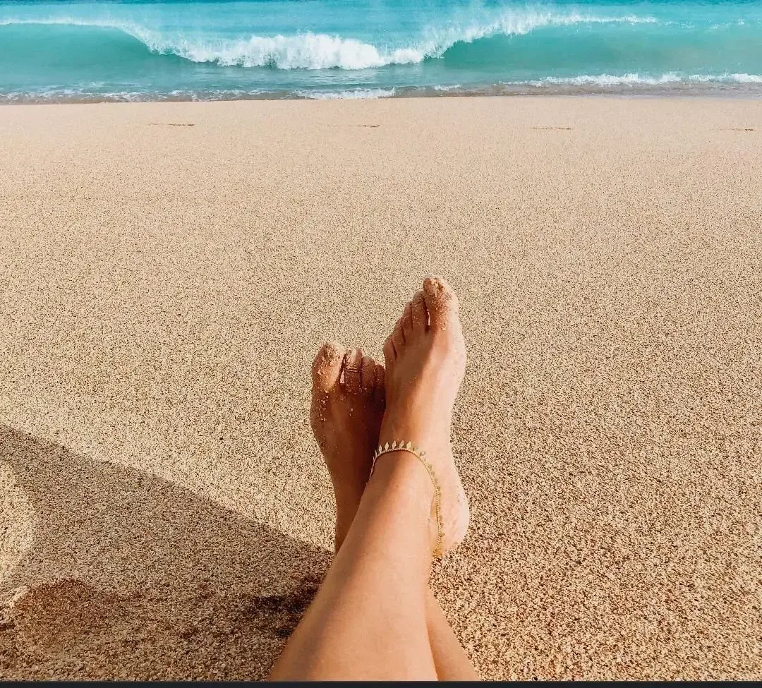 Leak & nude 1 — Tropical_feet_azur