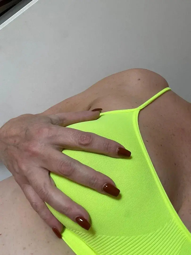 Leak & nude 2 — Nellivelovein