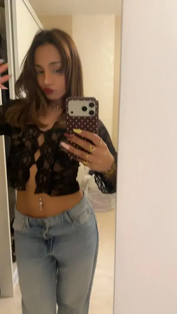 Leak public de Melolo — « ABONNEMENT GRATUIT À VIE ET SANS CODE ❤️Viens discuter en dm » (nude) sur MYM