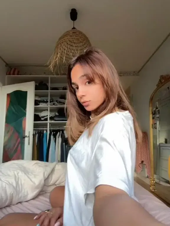 Viens discuter en dm