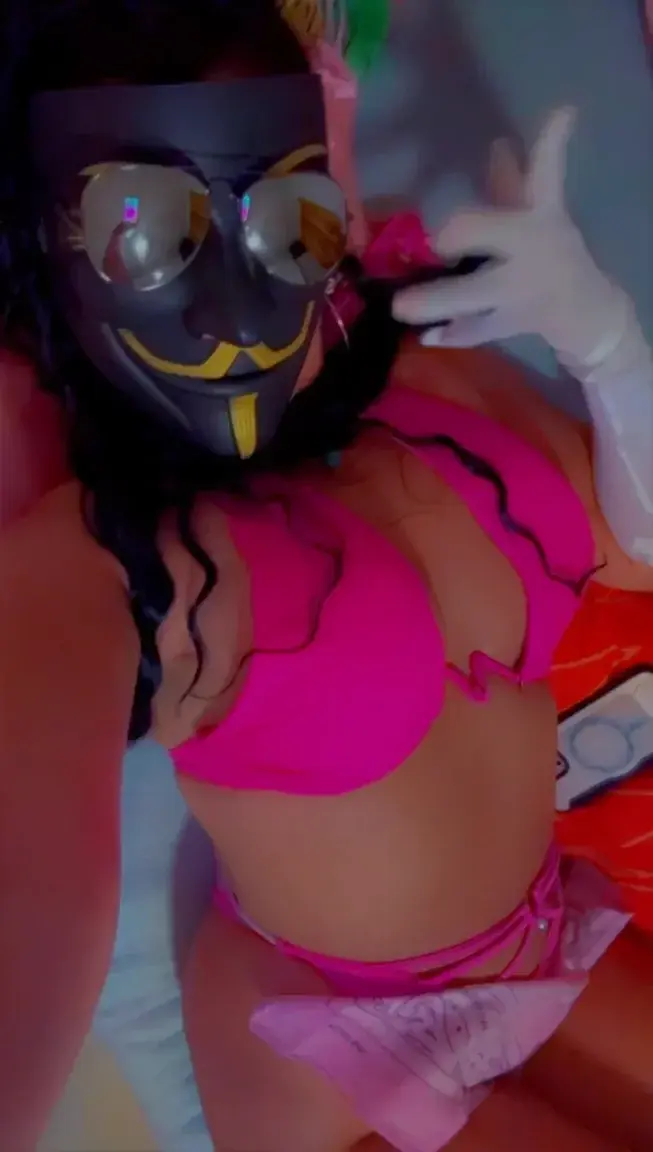 Toujours la même auka sexy sauvage aie aie aie 😈😈😈…