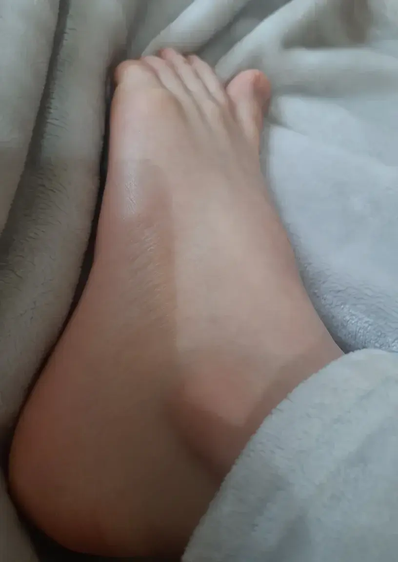 Leak & nude 4 — Slenderfeet