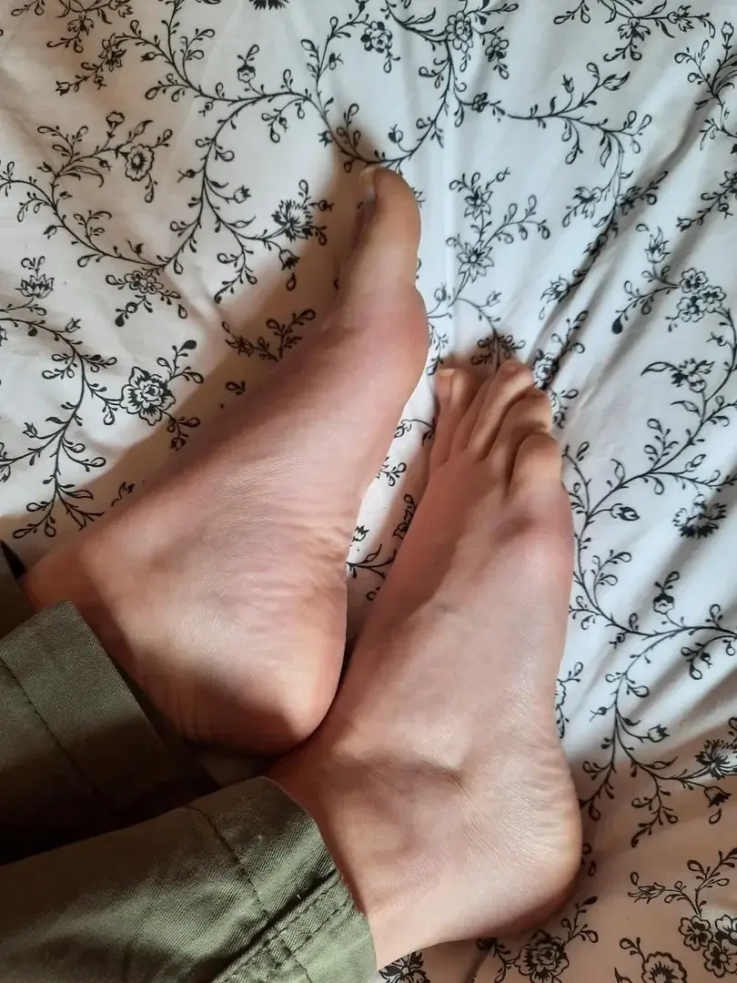 Leak & nude 16 — Pretty__feet