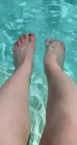Leak & nude 1 — Frenchfootmaya
