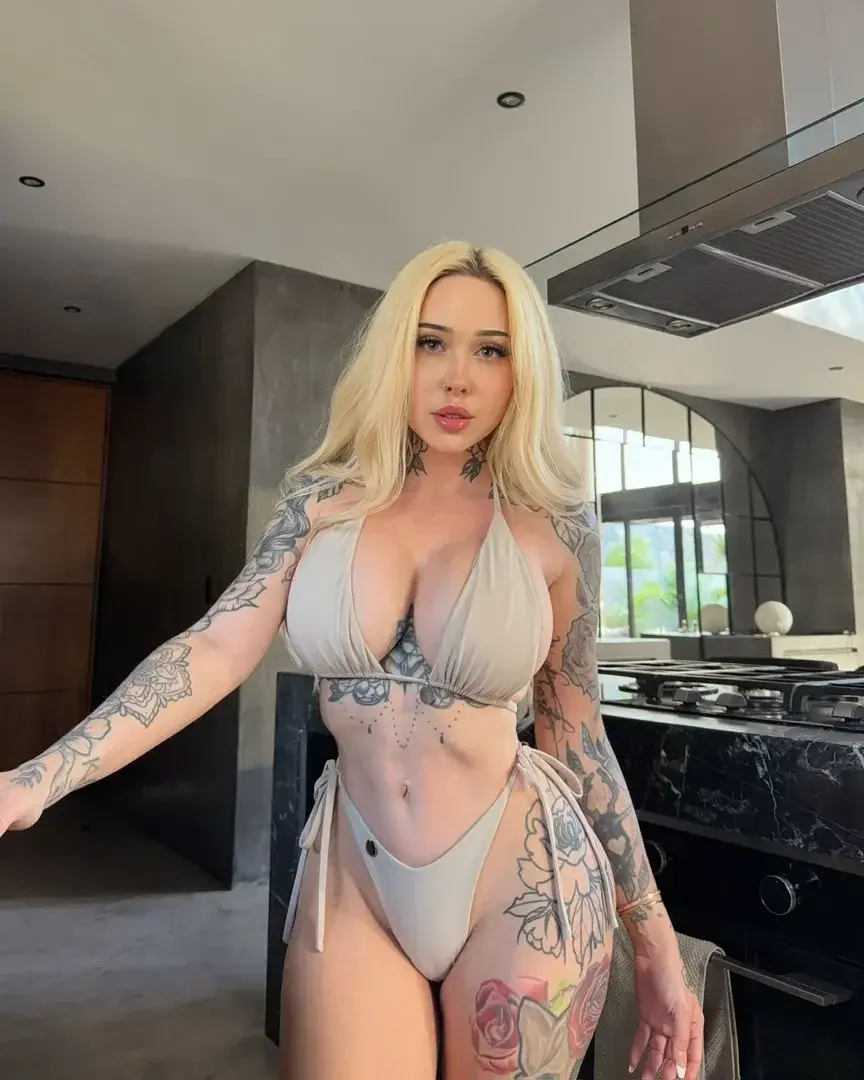 Aperçu public — Jadelavoie : « Abo gratuit sans code 😱Viens m'écrire SNAP en privé si tu veux t'amuser avec moi 😈🔥 » (MYM) — pas un leak