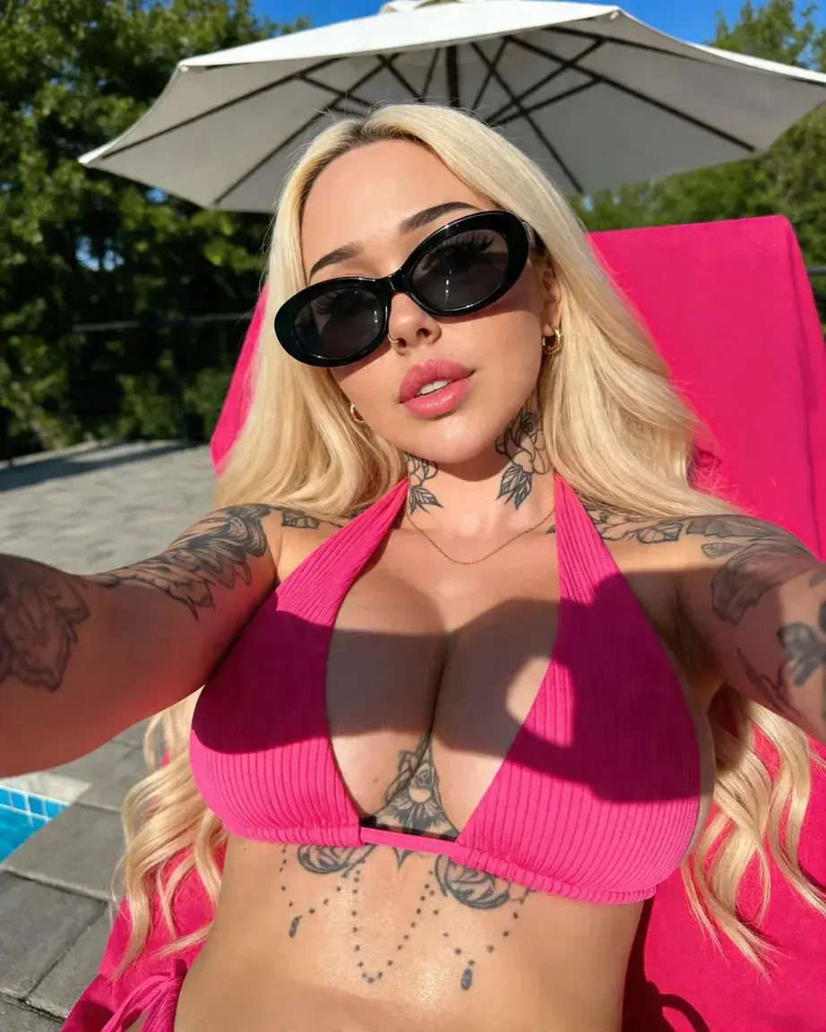 Aperçu public — Jadelavoie : « Abo gratuit sans code 😍Viens m'écrire SNAP en privée si ça te dit qu'on s'amuse 🍆💦 » (MYM) — pas un leak