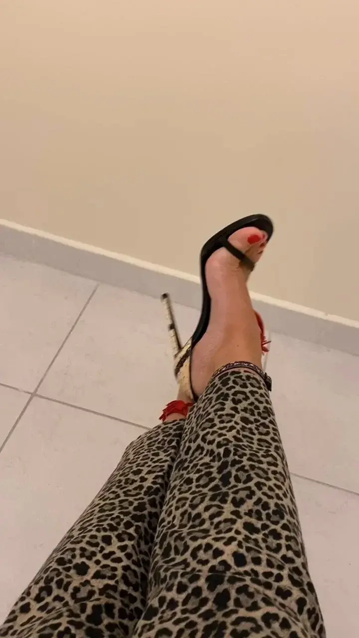 Leak & nude 6 — Heelslover
