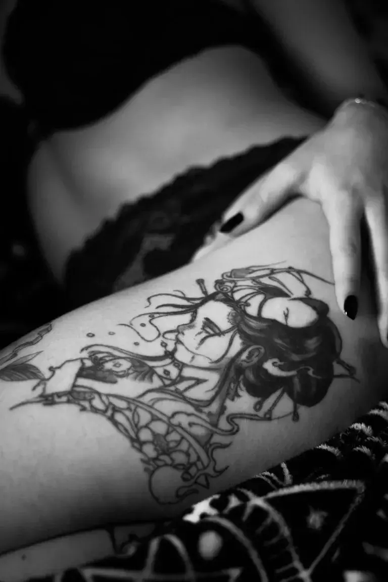 Voici une photo qui change un peu de l'ordinaire avec un focus sur un tattoo que j'affectionne tout particulièrement