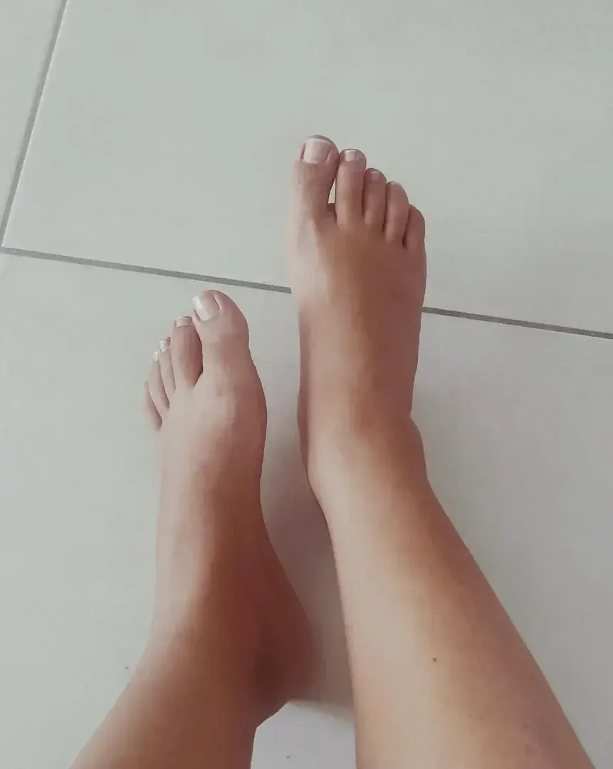 Leak & nude 1 — Feetany