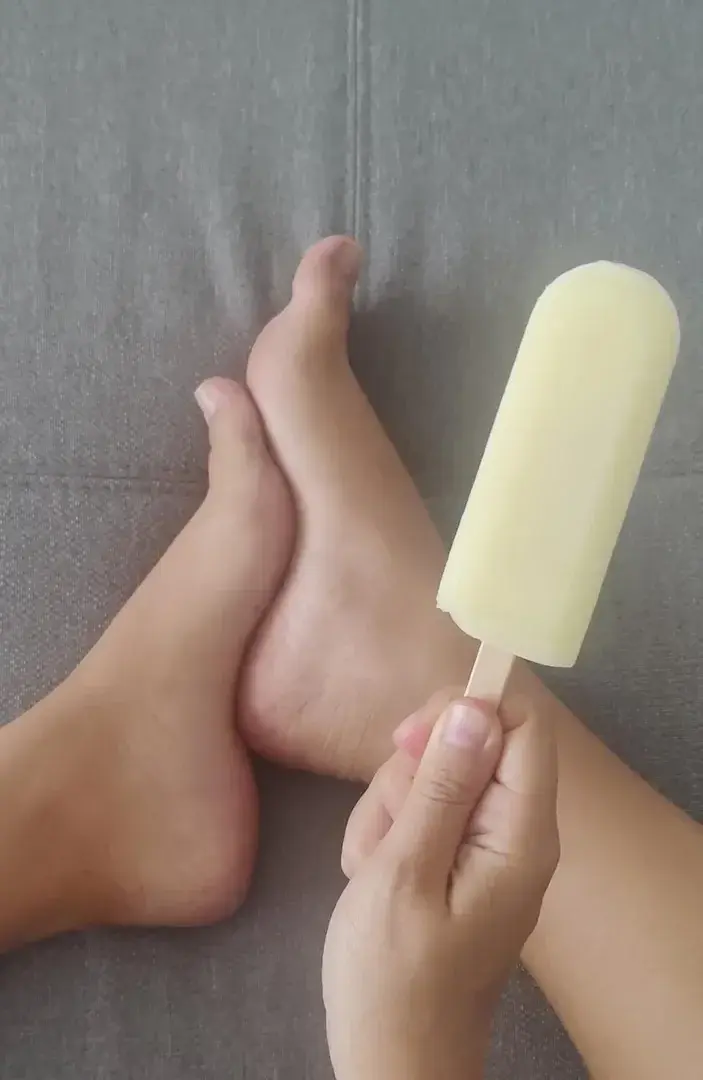 Leak & nude 2 — Feetany