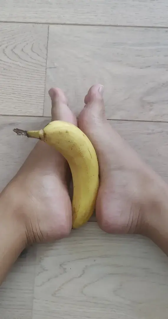 Leak & nude 5 — Feetany