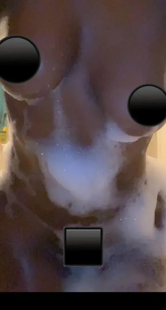 Leak & nude 2 — Blackworldgirl
