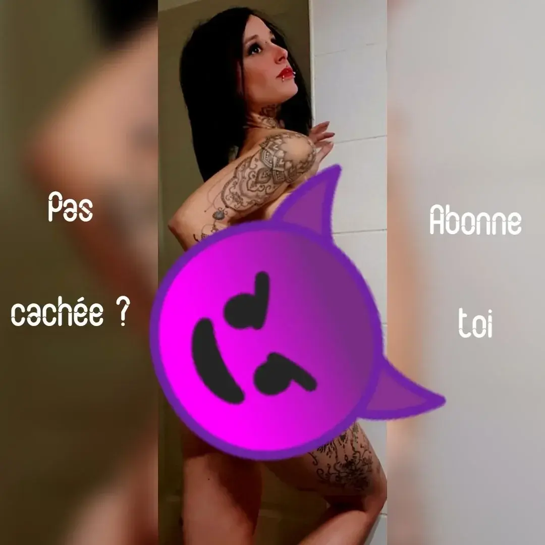 On s'abonne pour voir les photos cachées et pour plus de contenu en privé 🔞 de nouvelles vidéos seront bientôt disponibles 🔥🔥