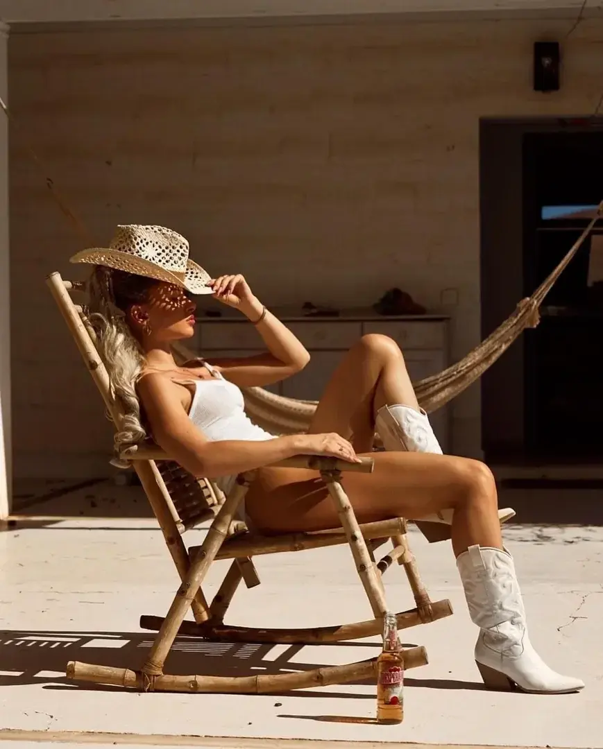 Leak public de Jacquelinax — « Howdyyy 🤠 » (nude) sur MYM