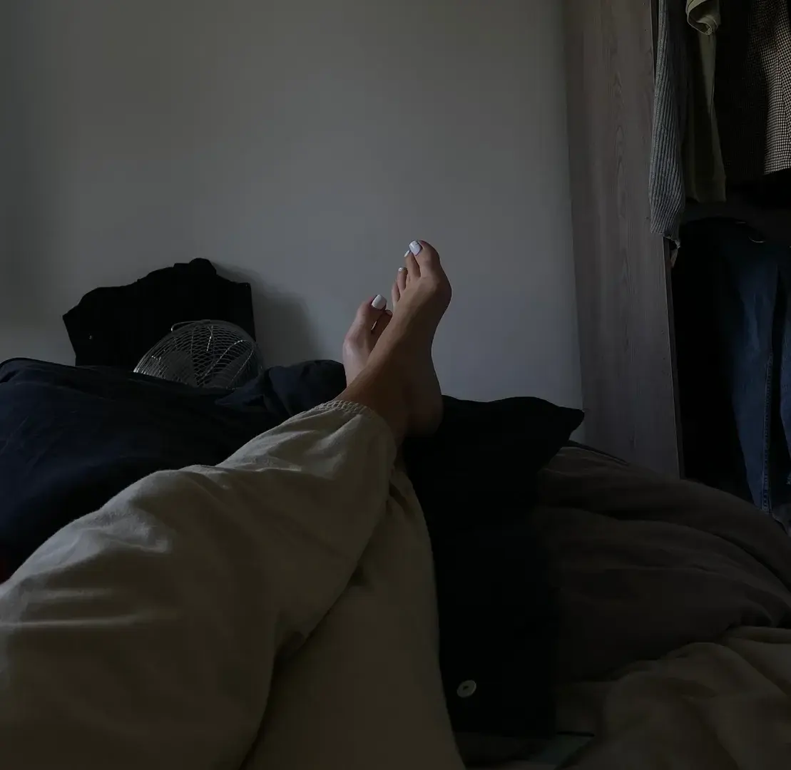 Leak & nude 1 — Feetaddicts