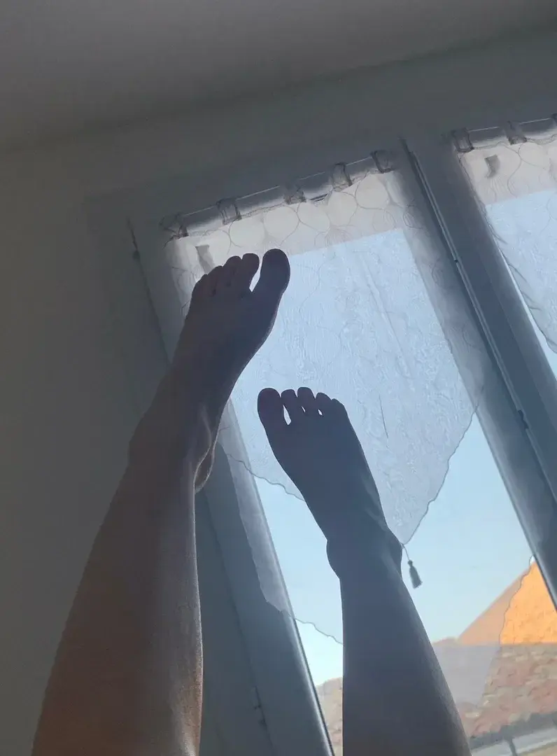 Leak & nude 1 — Jolie-petit-pied