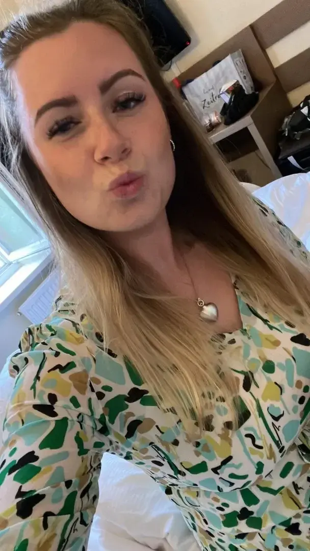 Liissy94 — média 6 | French Modèles