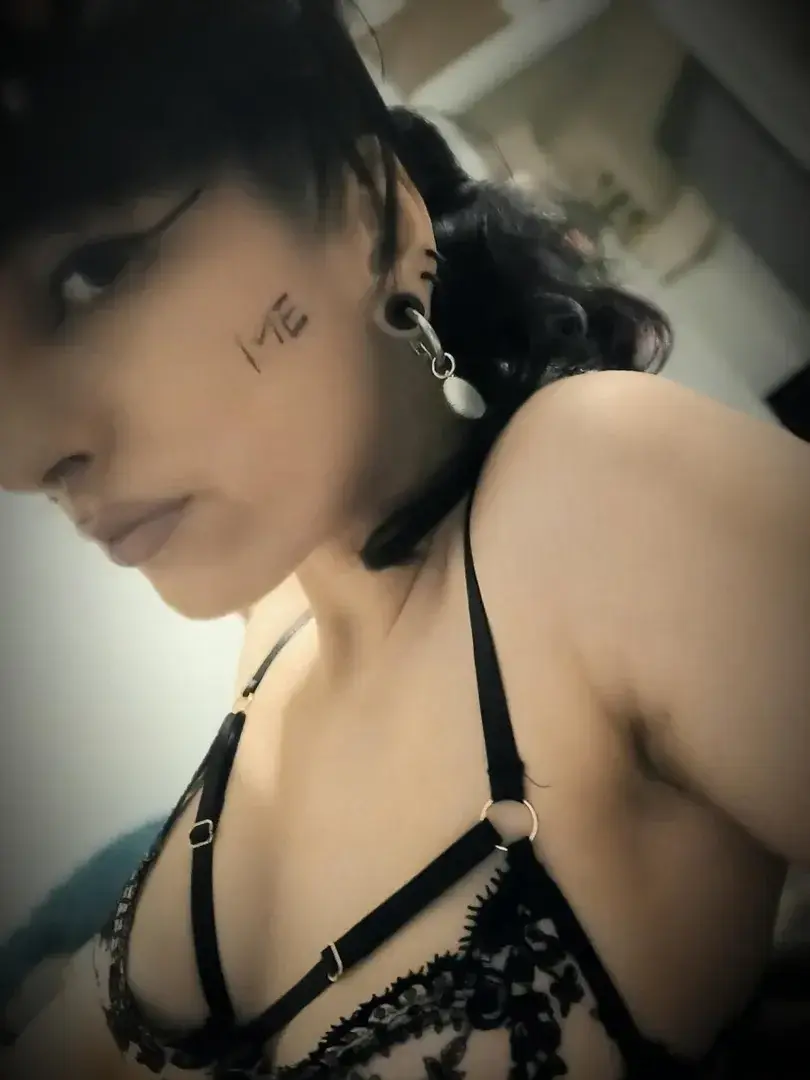 Leak & nude MYM — Rubis_extas : « You » (MYM)