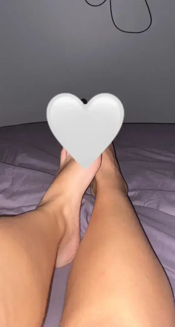 Leak & nude 2 — Frenchfeet_2