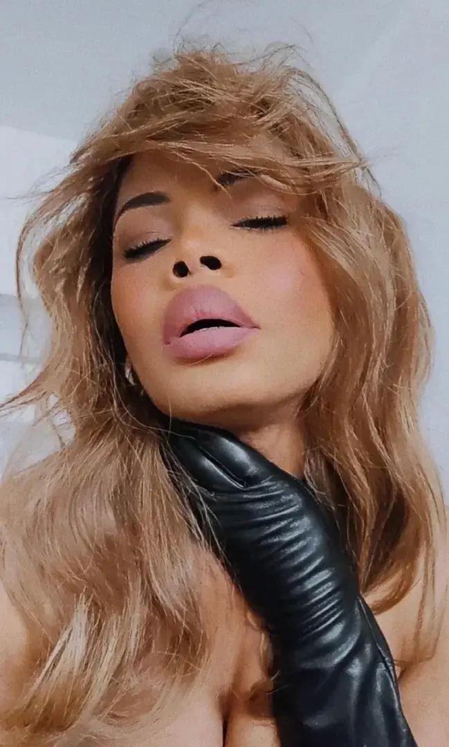 Leak & nude 4 — Ladelicatesse_