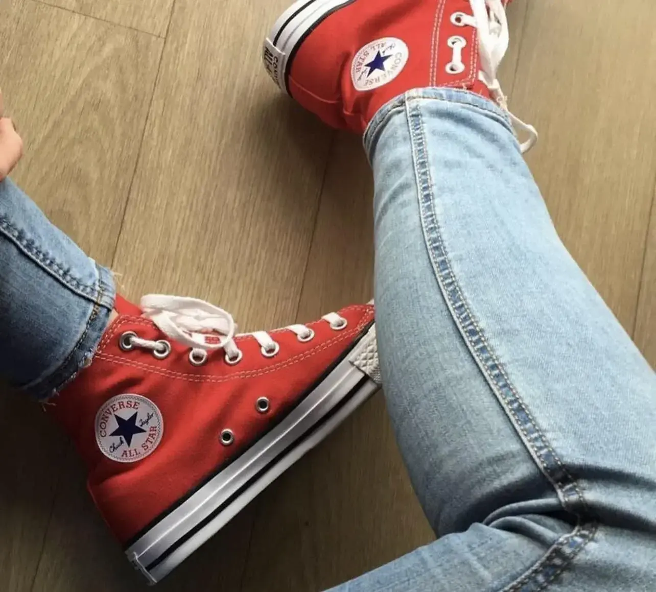 Photo de couverture de Sneakers-shoes