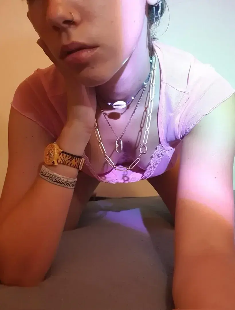 Leak & nude 1 — Poppy_blazing