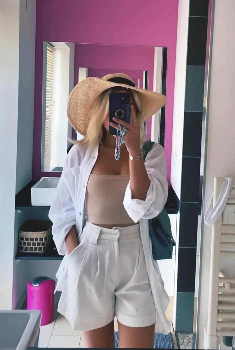 Leak & nude 2 — Paulinecutie